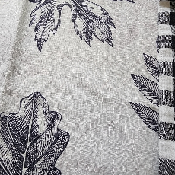 Fall tablecloth and 4 placemats - Picture 6 of 6